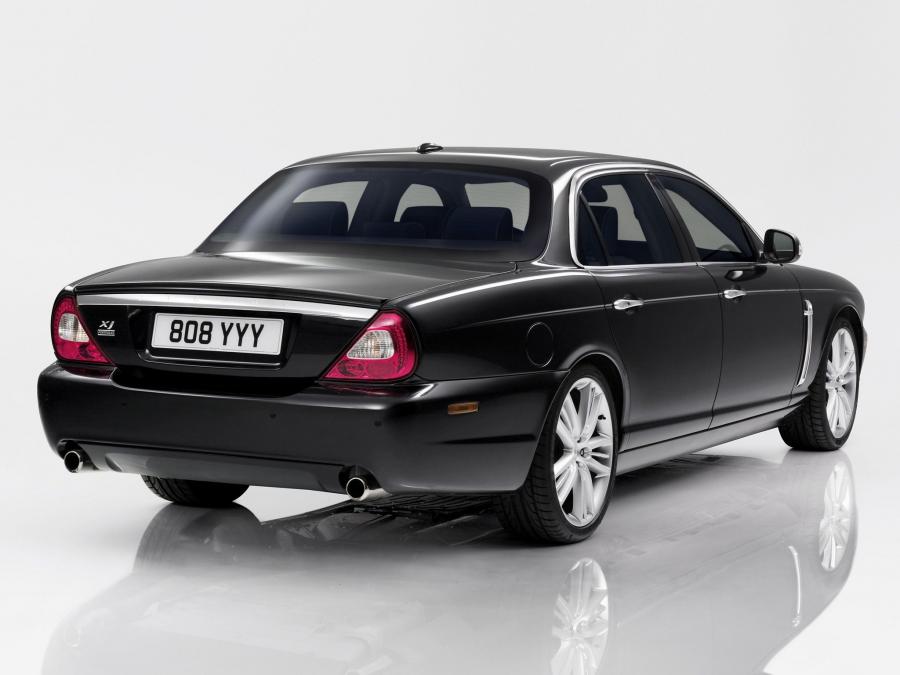  Jaguar XJ Portfolio 2008 года  (фото 5 из 8)